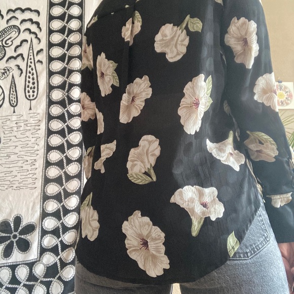 Zara Floral Blouse - Picture 3 of 4